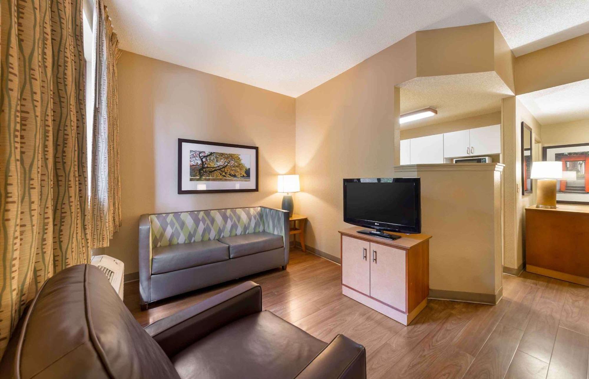 Extended Stay America Suites - Fort Lauderdale - Cypress Creek - Nw 6Th Way Kültér fotó