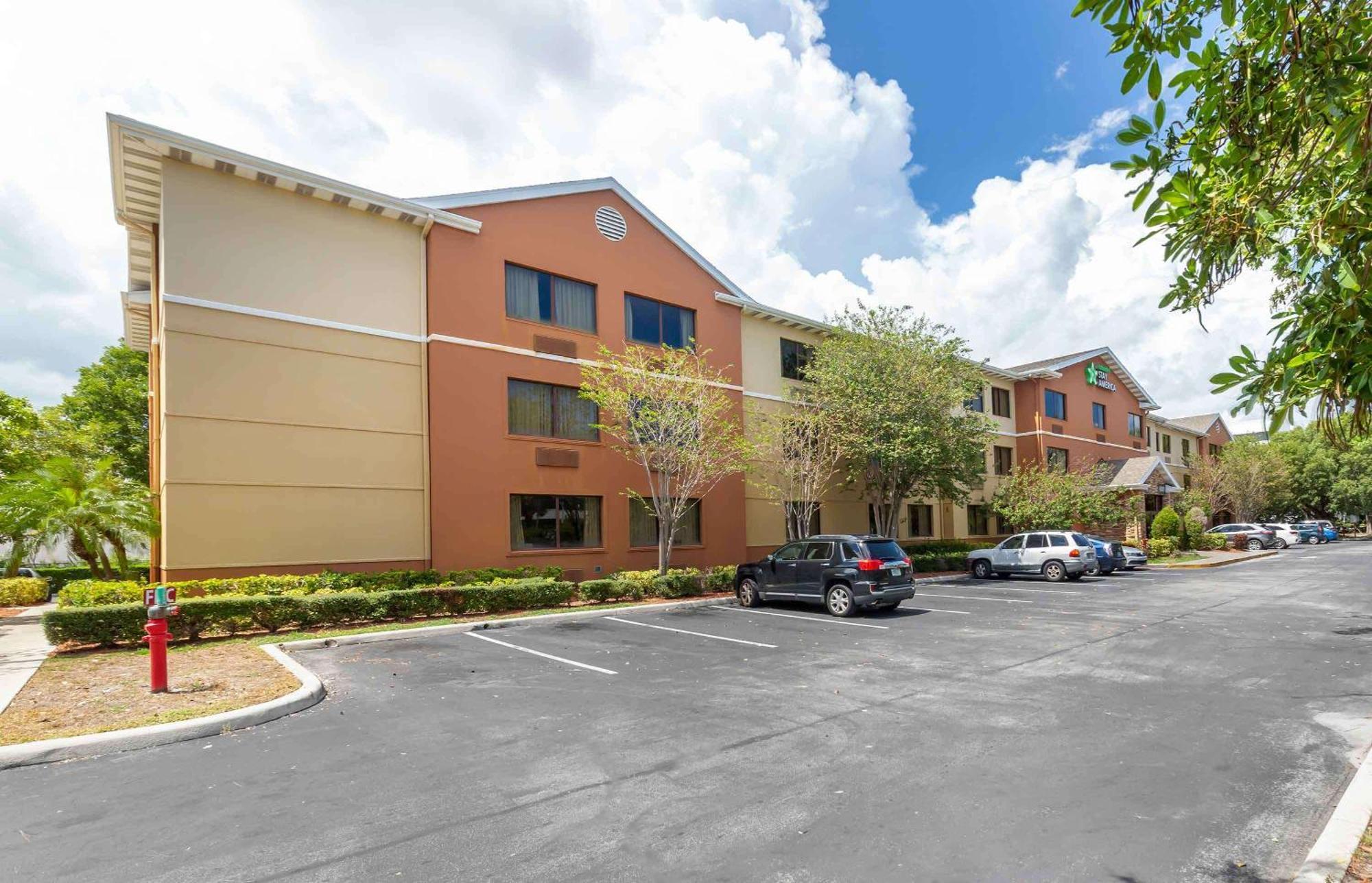 Extended Stay America Suites - Fort Lauderdale - Cypress Creek - Nw 6Th Way Kültér fotó